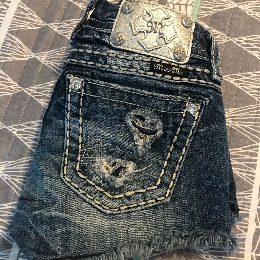 Miss me denim shorts size 24